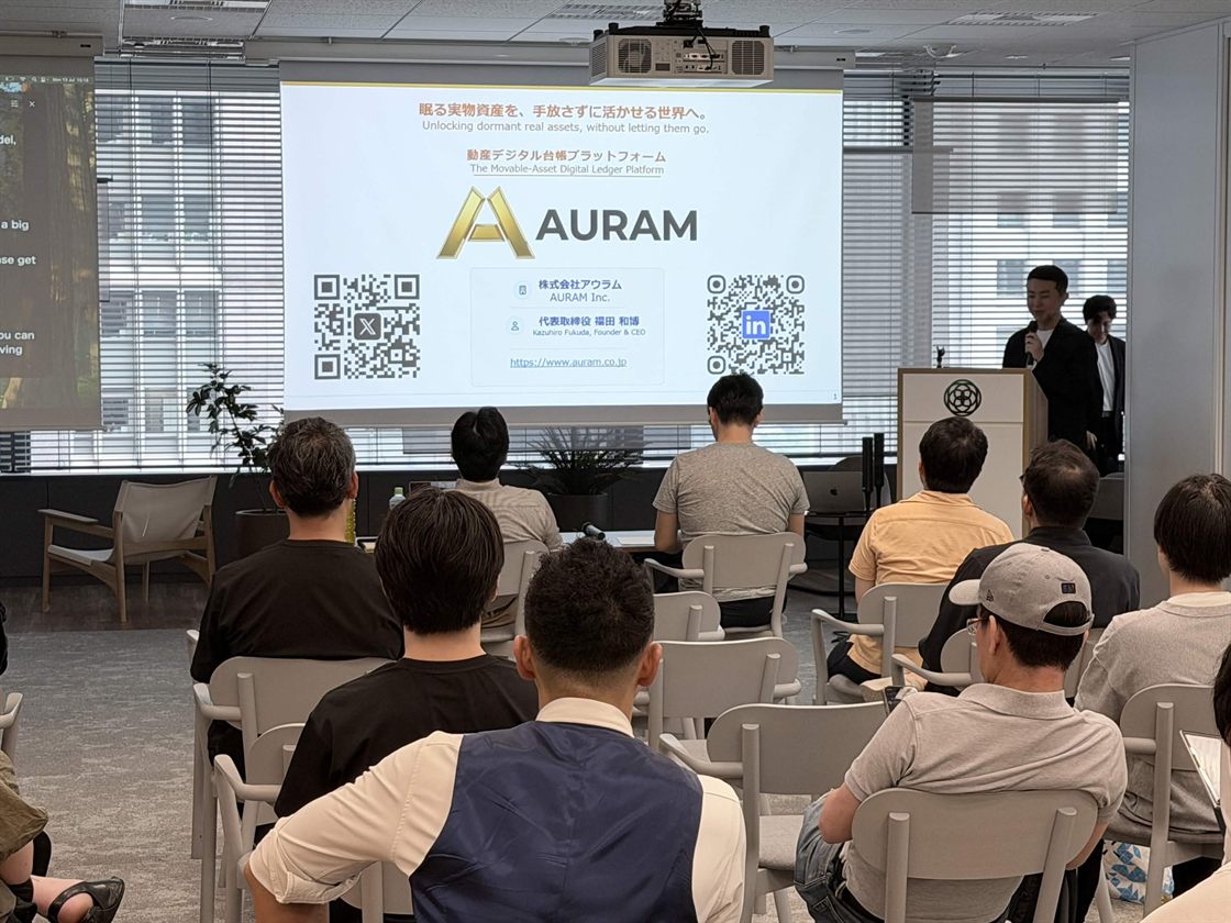 Kazuhiro Fukuda pitching at AUTON Demo Day